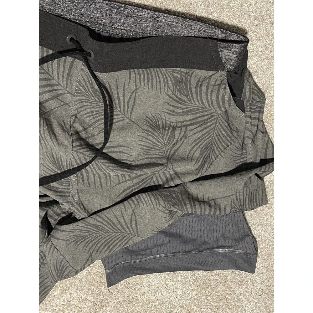 Chubbies Swim Trunks Mens 2XL Gray Tropical Palm Leaf 7